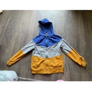 BUNDLE! Nike, old navy, cat & jack, under armor. Boys clothing good condition.